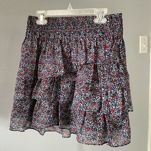 AMERICAN EAGLE RUFFLE SKIRT SIZE S